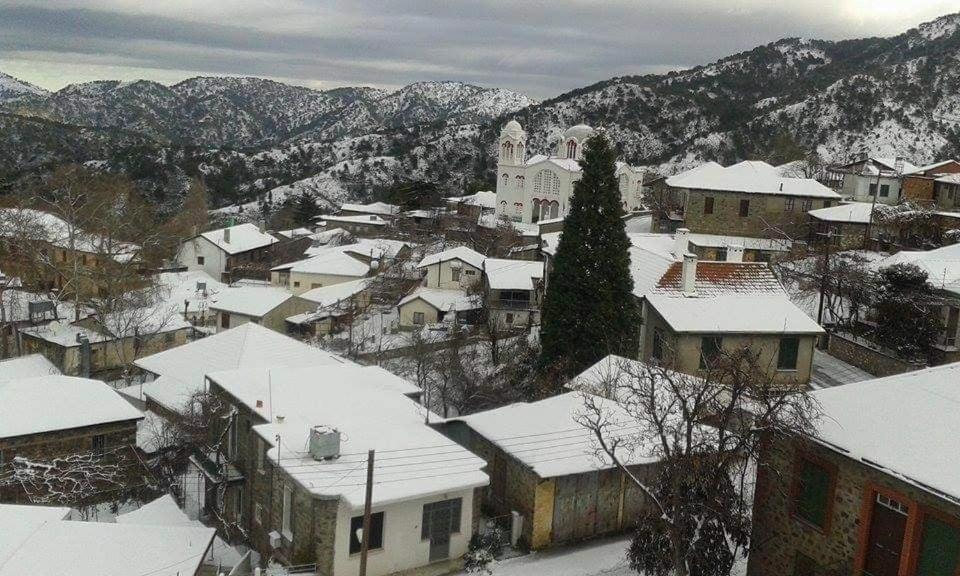 Capuralli Hotel Pedhoulas Esterno foto